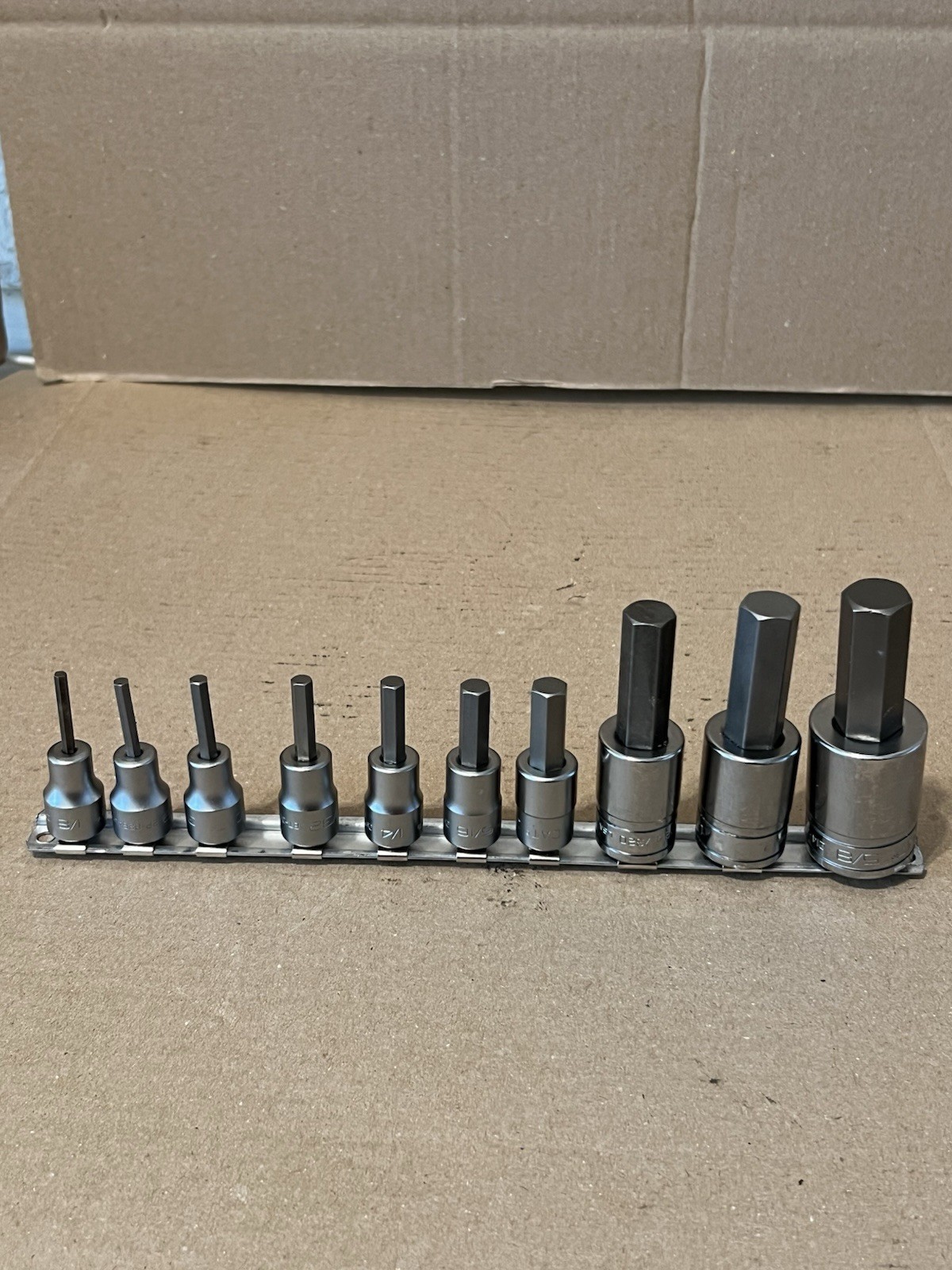 CAT/ Snap-On 10 Piece SAE Hex Bit Socket Driver Set 1/8”-5/8” (3/8 And 1/2 Drive