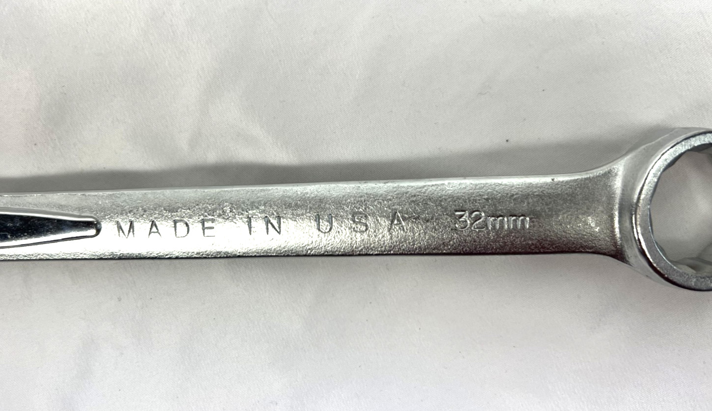 EASCO 32mm Combo Wrench Forged Alloy Steel 63632 17 Inches Long 12-Point Box End