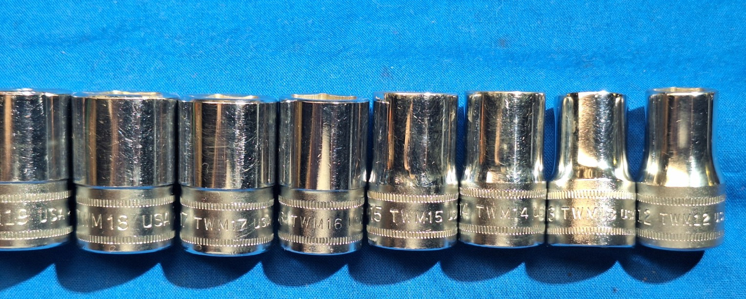 old logo 1981, 82 Snap-On 13pc 1/2″dr Metric shallow 6pt socket set 24mm-12mm
