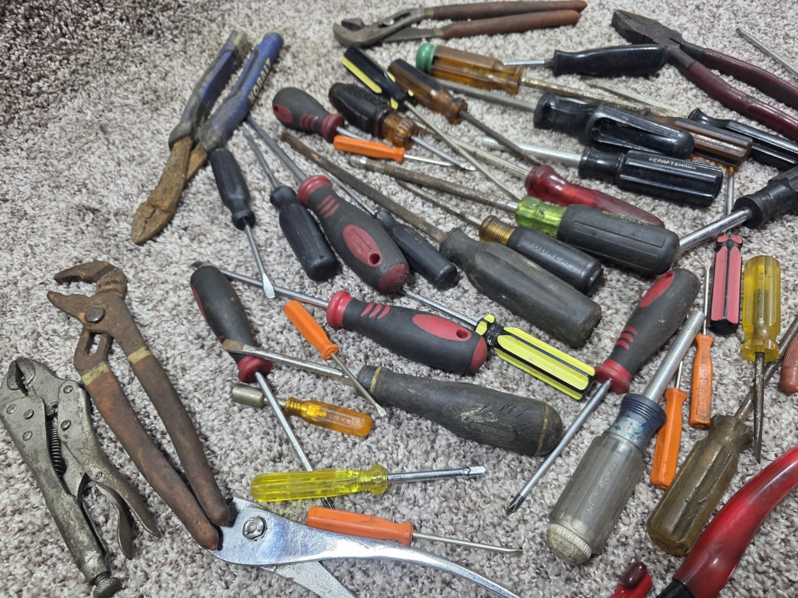 40+ Screwdrivers & Pliers Used Some Name Brand & Ogher Various Brands