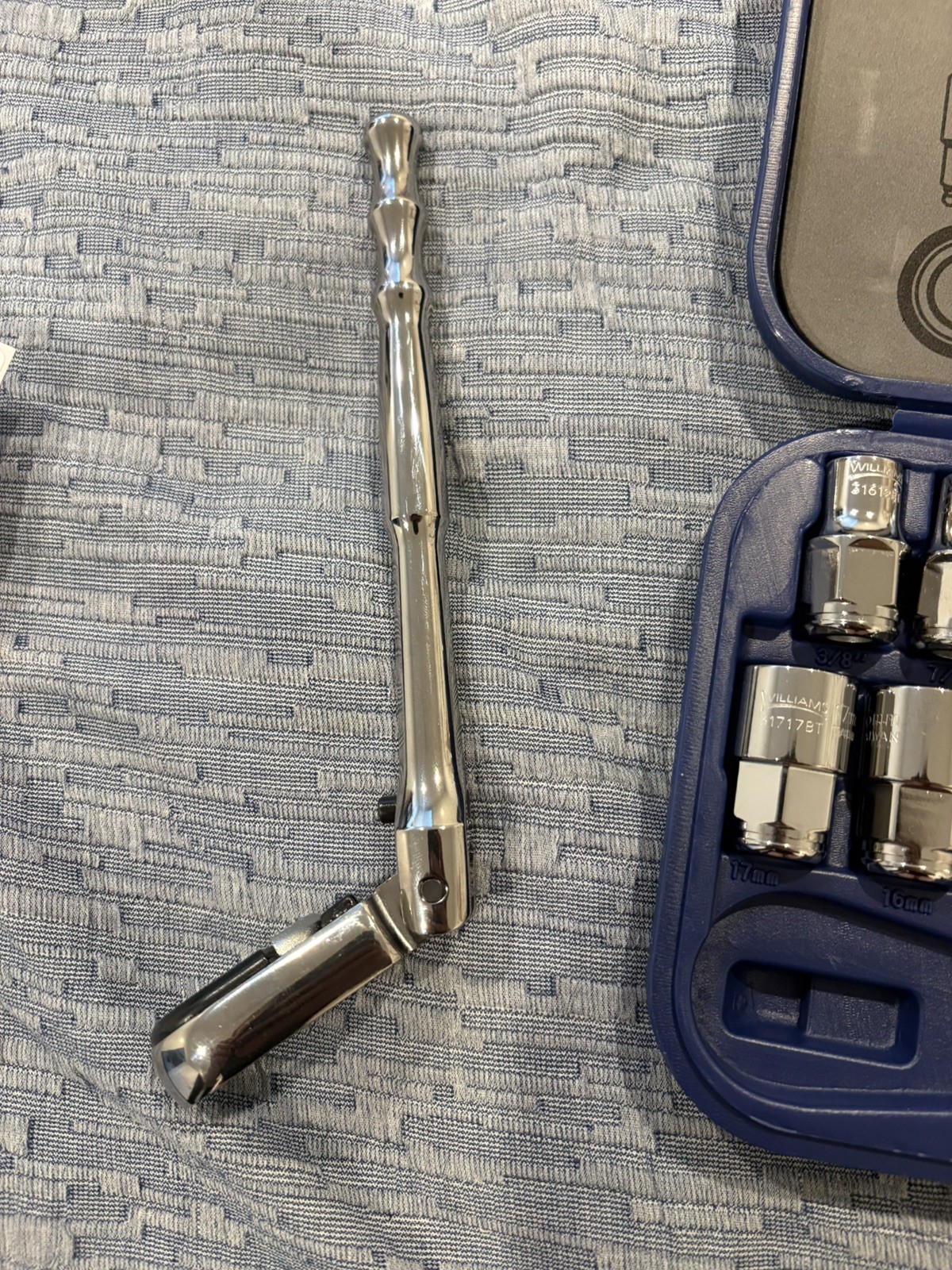 Williams 3/8″ Dr Bolt-Thru Skt Set 22Pc- 50671 brand new