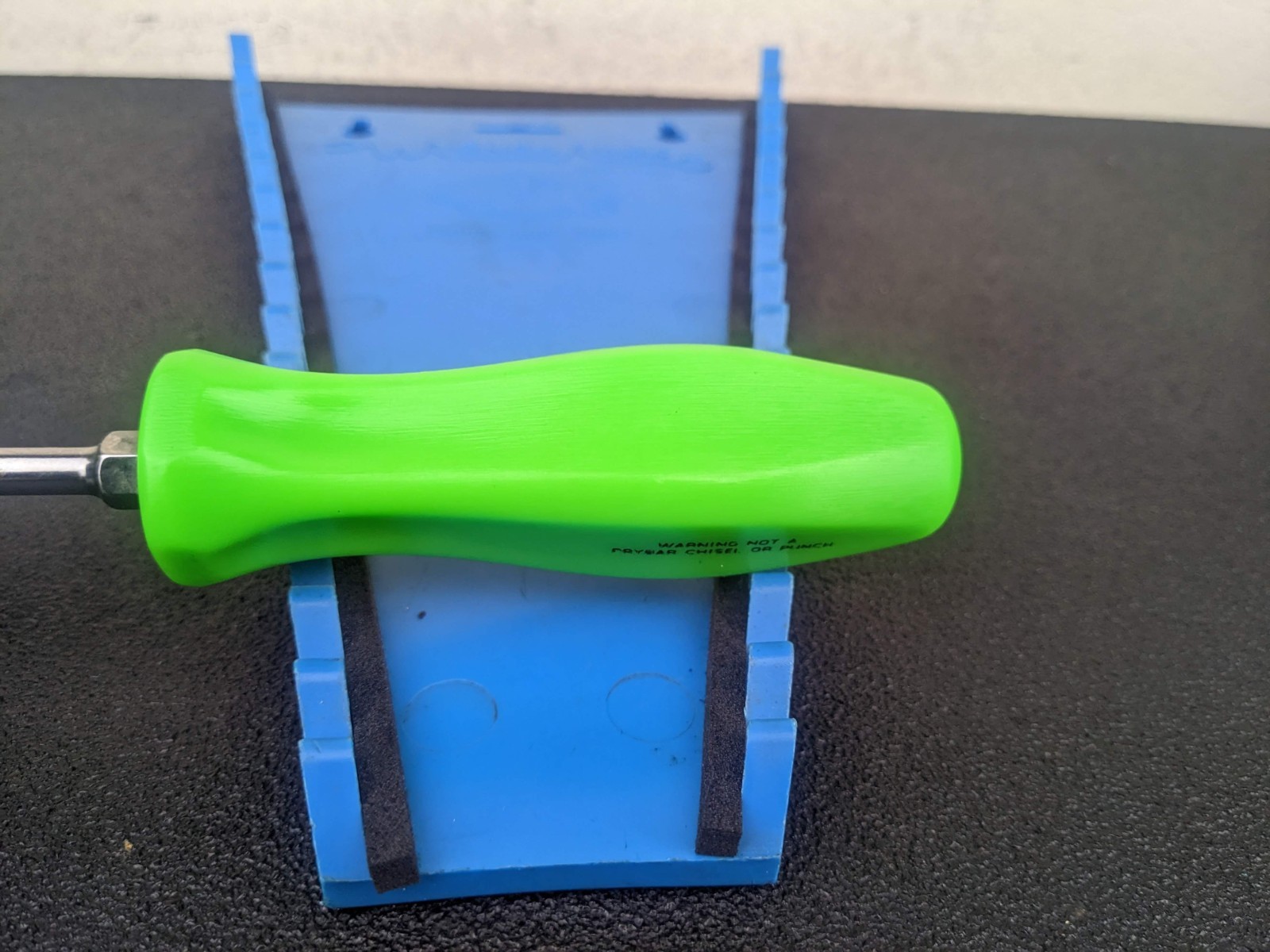 #bp004 Snap-on NEW GREEN CLASSIC Hard Handle 1/4 Flat Screwdriver SDD4A SDD4AG