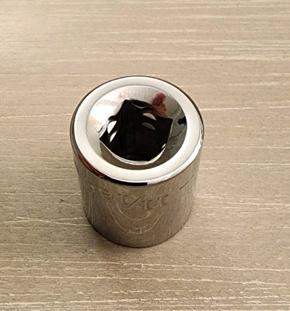 Craftsman 11/16″ Socket 6 Point 3/8″ Drive S-AF 43006