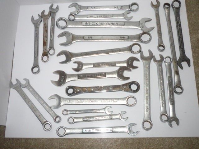 Lot of 23 wrenches, open and box end , Craftsman, SK, Master Mechanic & more.