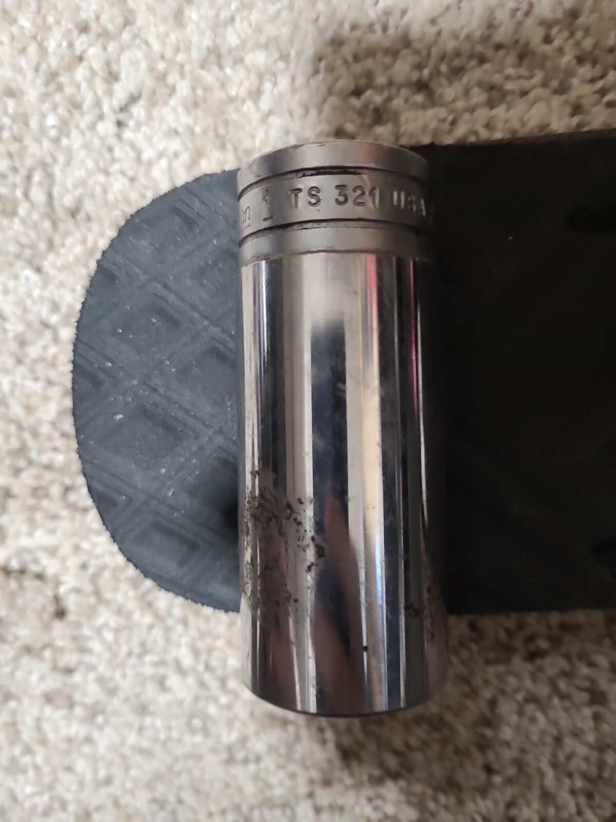 Snap On 1/2 drive socket 1 inch deep chrome 6 point TS321