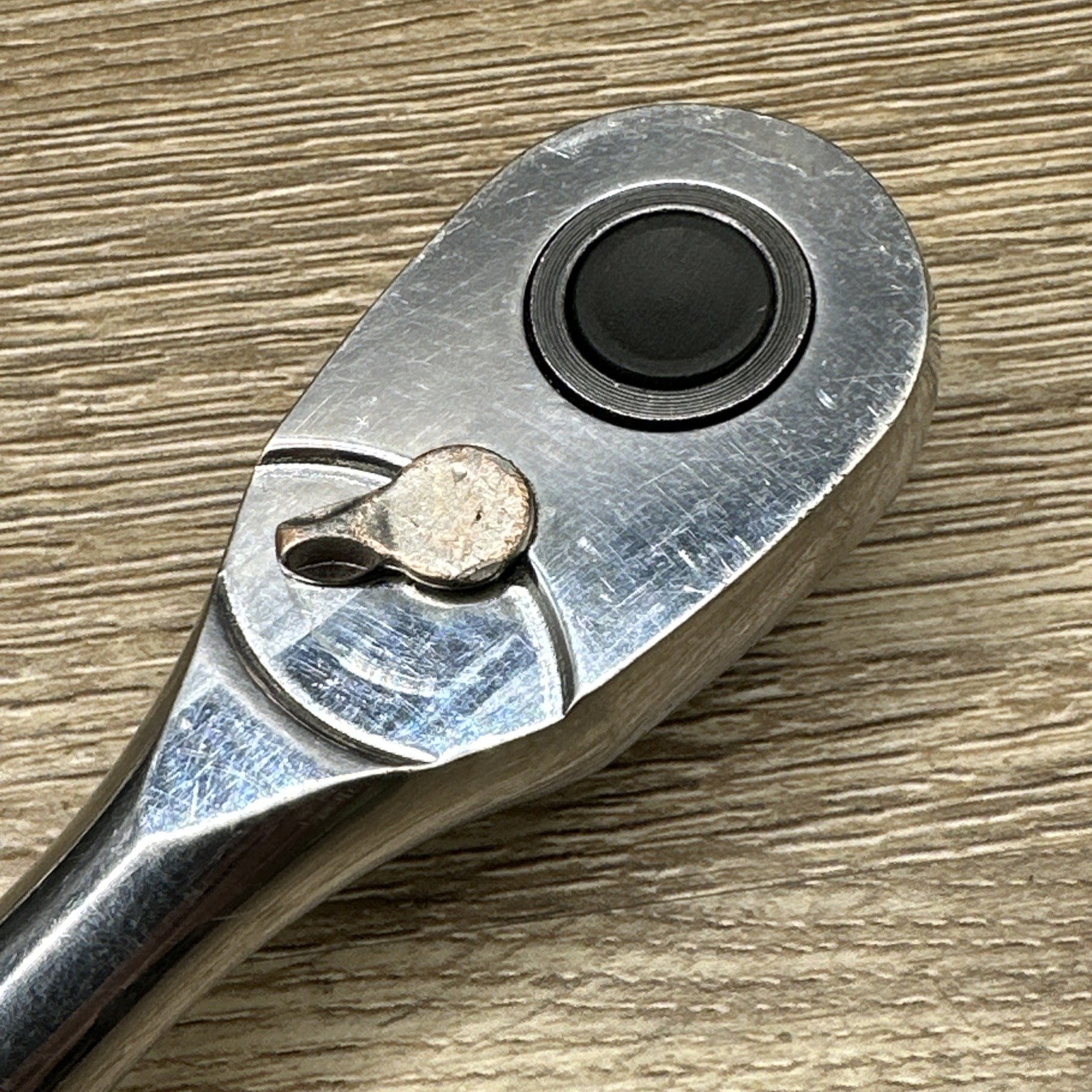 Husky Ratchet 107 385 3/8″ Drive Full Polish