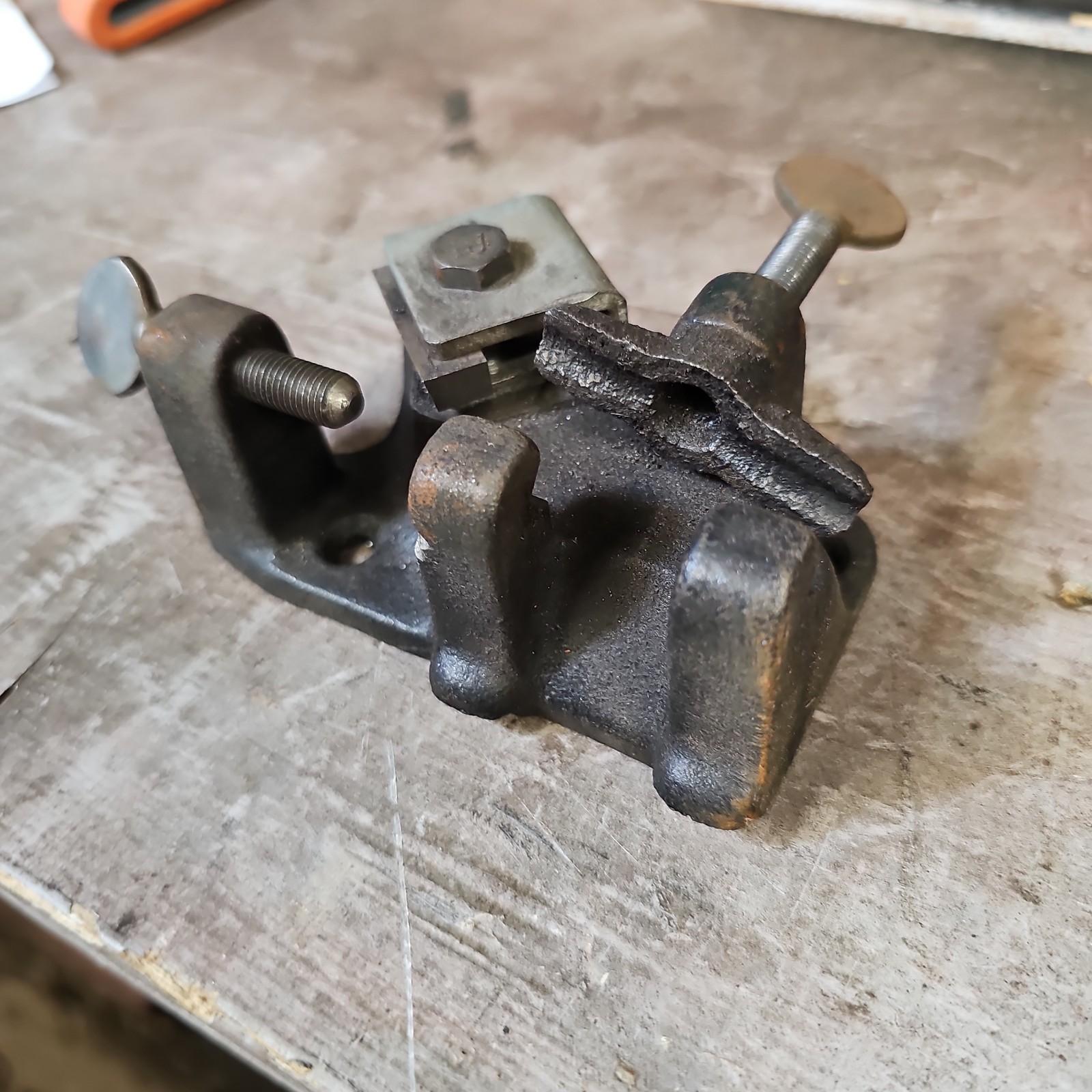 Vintage 3V-1A Valve Reamer Cutter Tool Machinist Vise