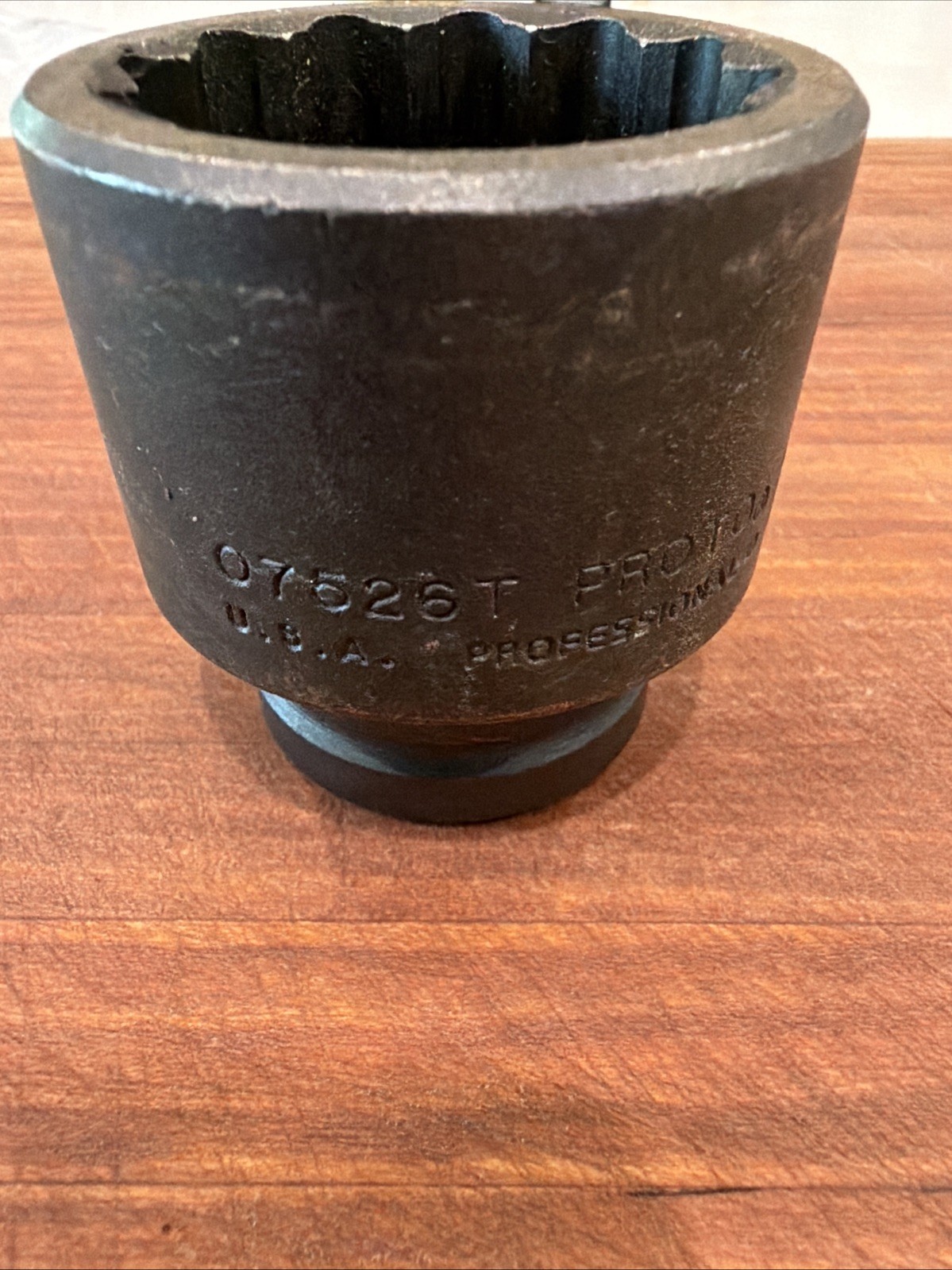Proto 07526T: 3/4″ Drive 12-Point 1-5/8″ Standard Impact Socket – Black