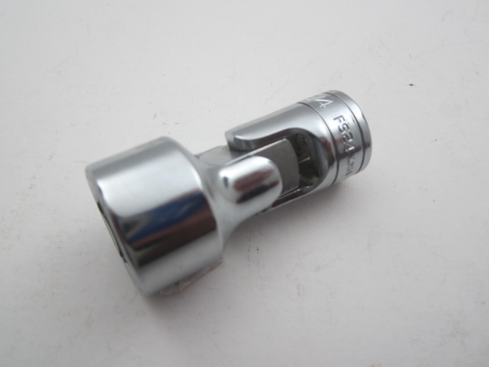 SNAP ON TOOLS 3/4″ SAE FLEX / SWIVEL SOCKET — 3/8″ DRIVE — 6 POINT — FS24