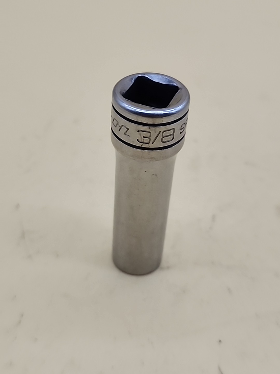 Snap-on Tools SF121 3/8″ SAE Flank Drive Deep Socket 3/8″ Drive 12 pt USA