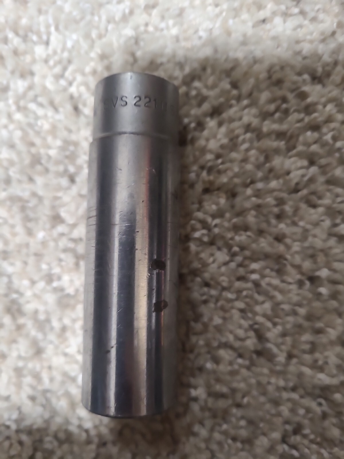 VINTAGE SNAP-ON TOOLS #SVS221-1/2″ DR, 12 PT SAE 11/16″ FLANK DR DEEP SOCKET-USA