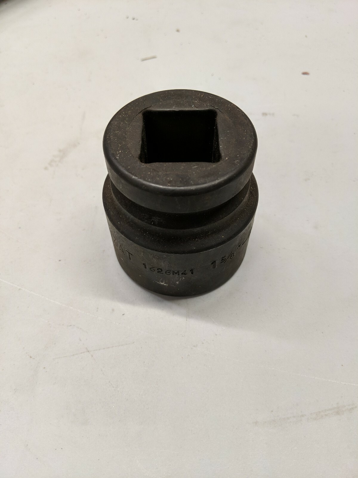 OZAT 1626M41 – 1″ Drive – 6 Point 1-5/8″-41mm Short Impact Socket Black
