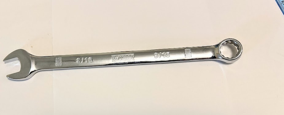 Dewalt  9/16″ Polished Chrome Combination Wrench 12pt DWMT72196 – Free USA Ship