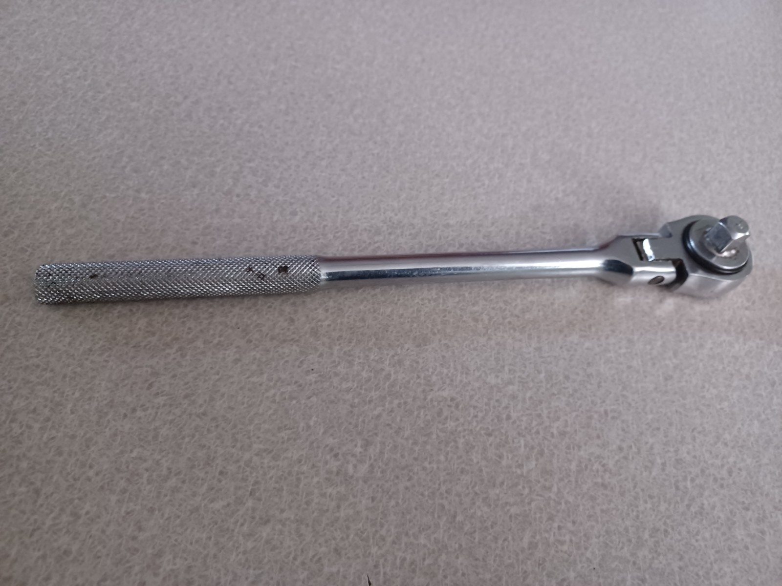 GearWrench 81012F – 84 Tooth 1/4″ Drive Flex Head Ratchet + 3/8 dr lot of 2