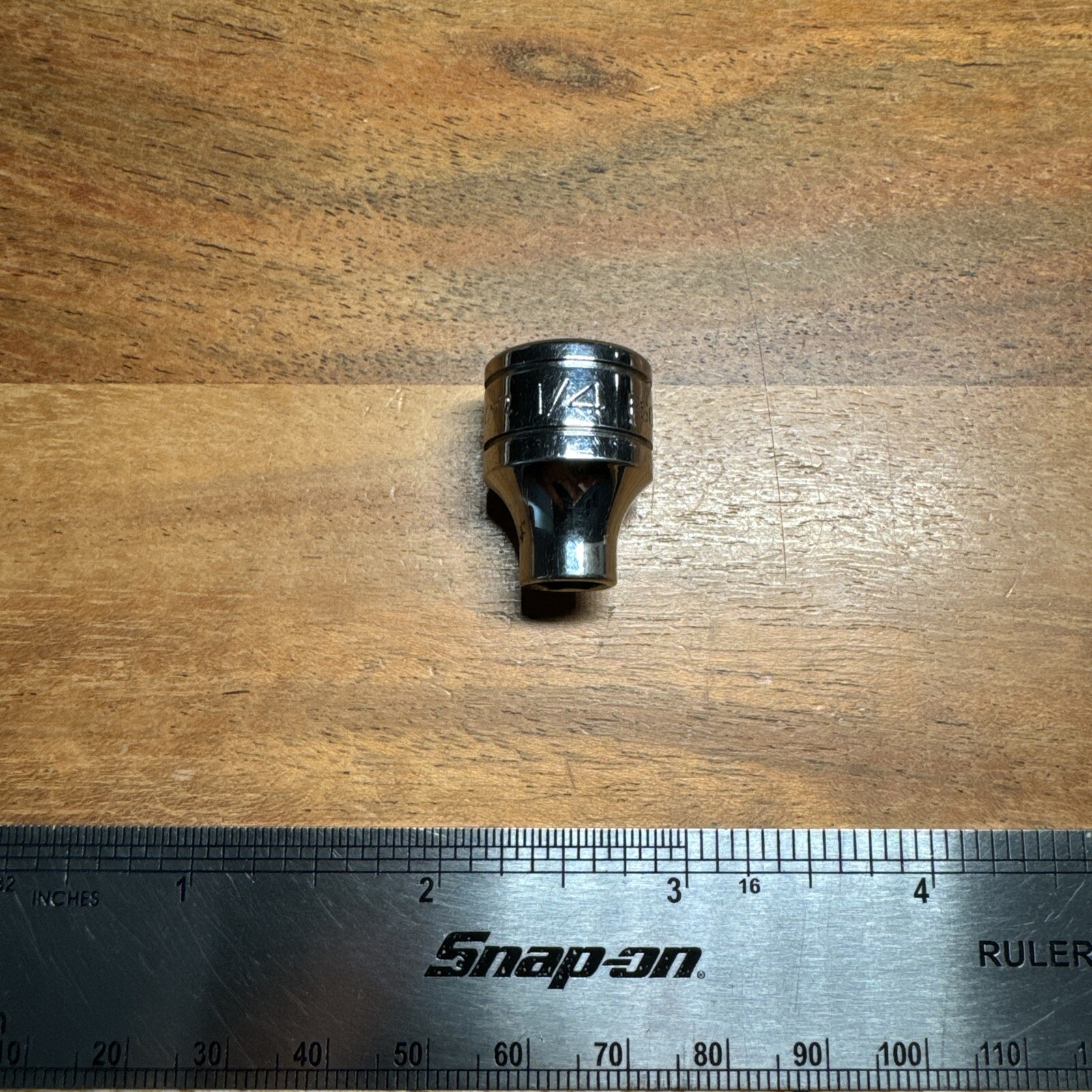 Snap On 3/8″ Drive 1/4 Sae Shallow 6 Point Chrome Socket FS081