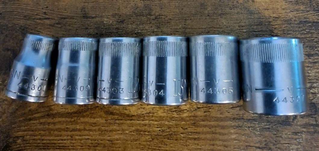 Craftsman 3/8″ Drive 12pt V Metric Sockets 9mm,11mm,12mm,13mm,14mm,17mm