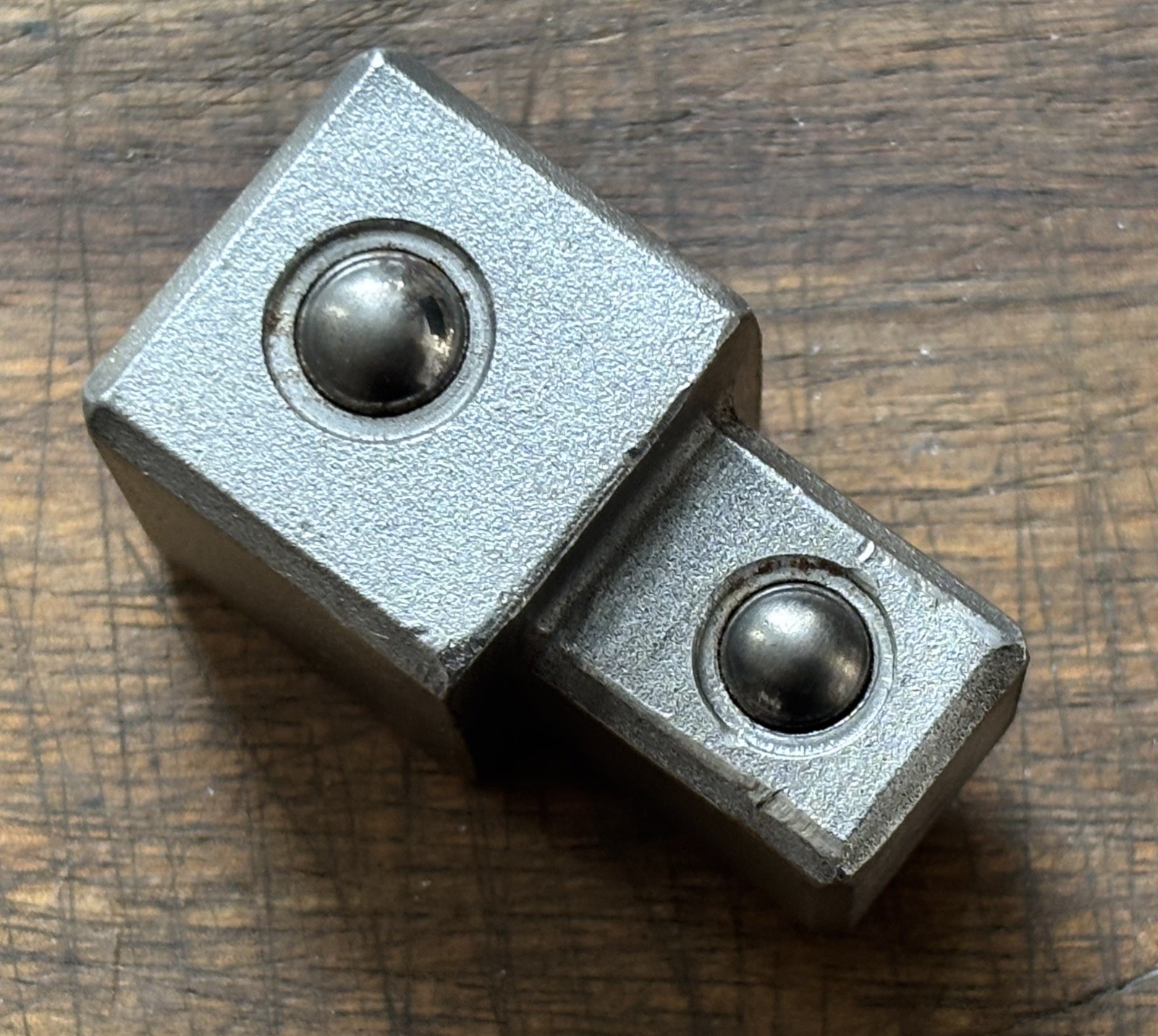 1/2” male up or down to 3/8” male Removable Ratchet Head / reducer / step up .