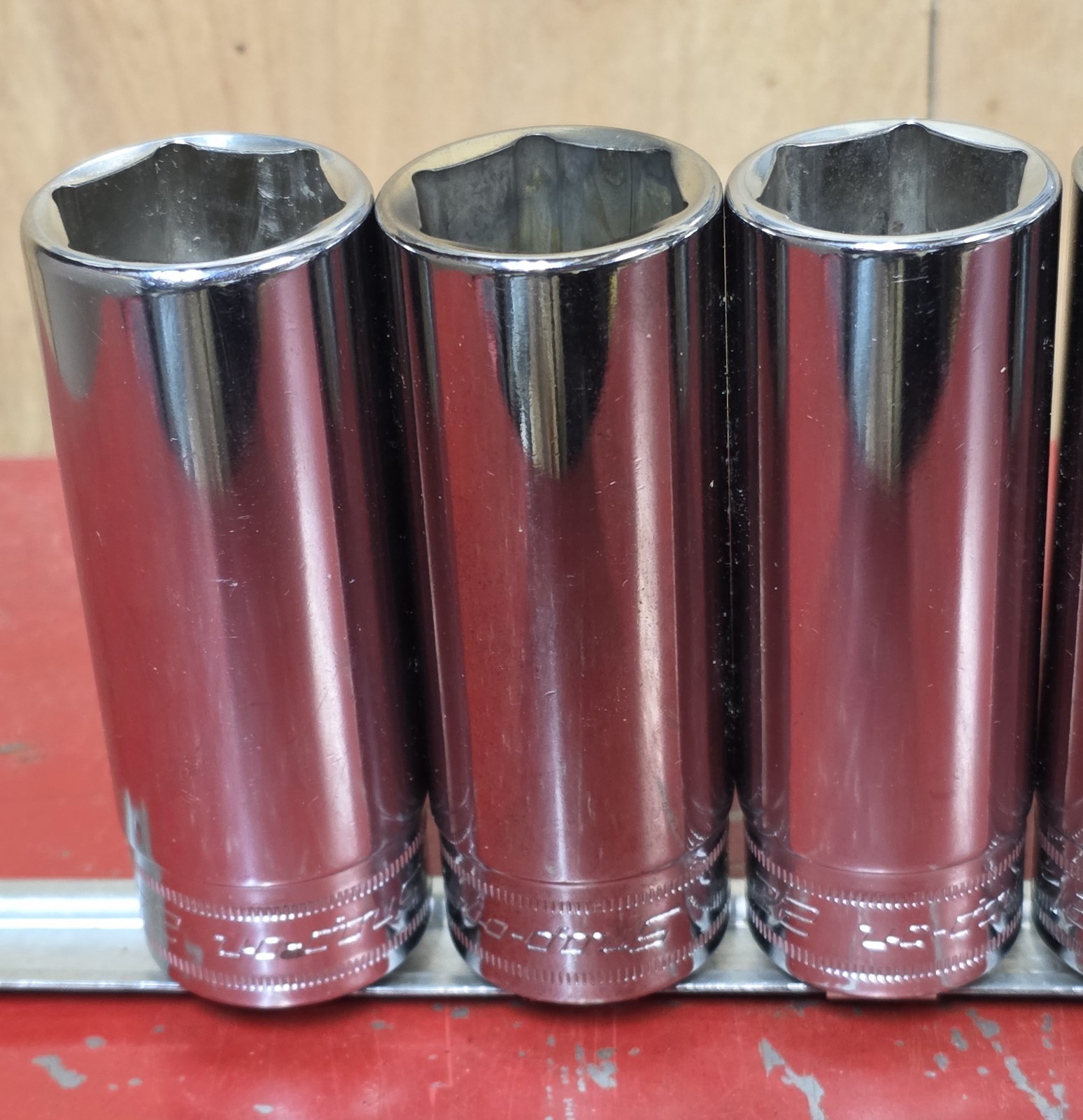 Snap-on 1/2″ Drive 13pc Deep Chrome Socket Set 6pt 12mm – 24mm 313TSMYA