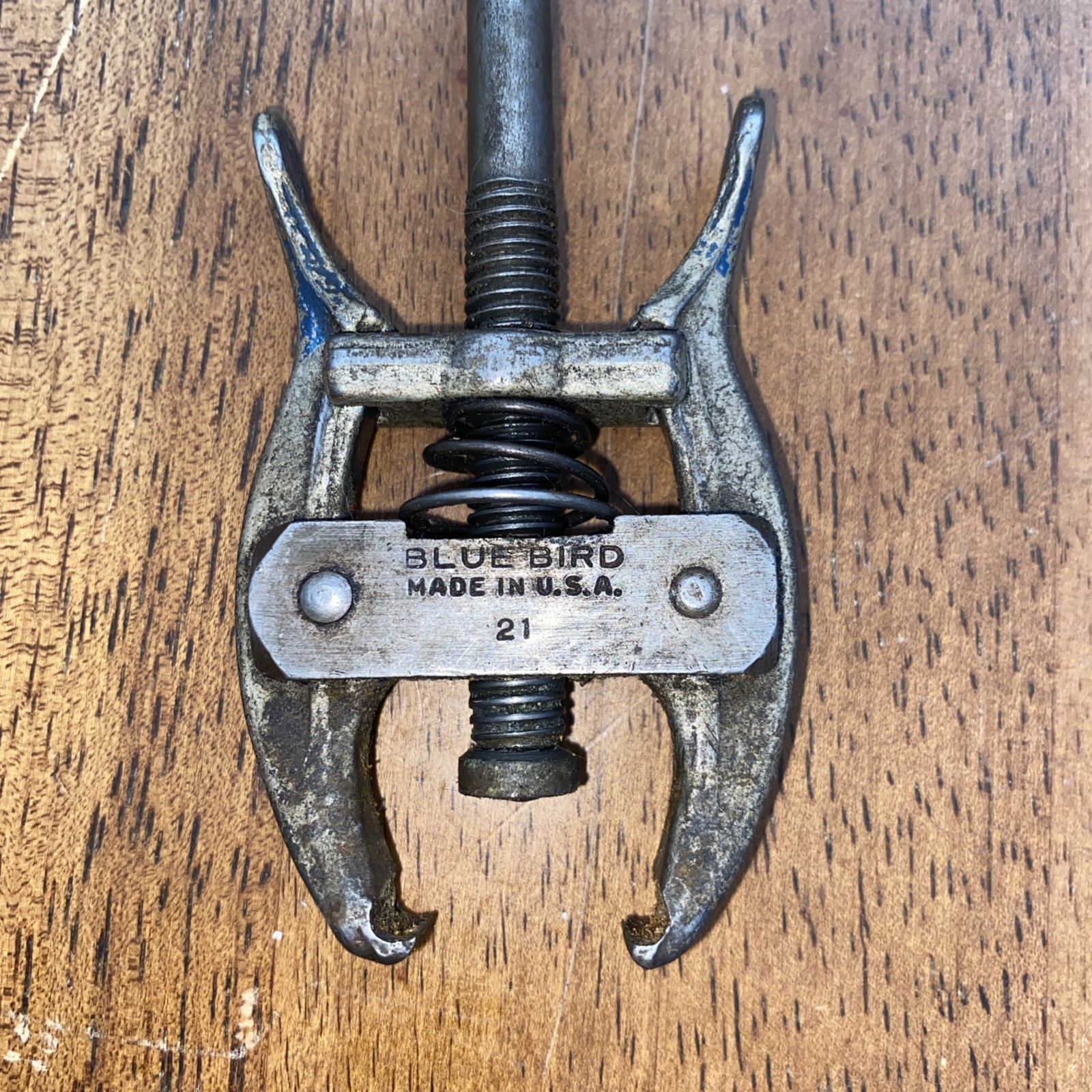 Vtg Blue Bird No. 21 Spring Loaded Battery Terminal Puller USA