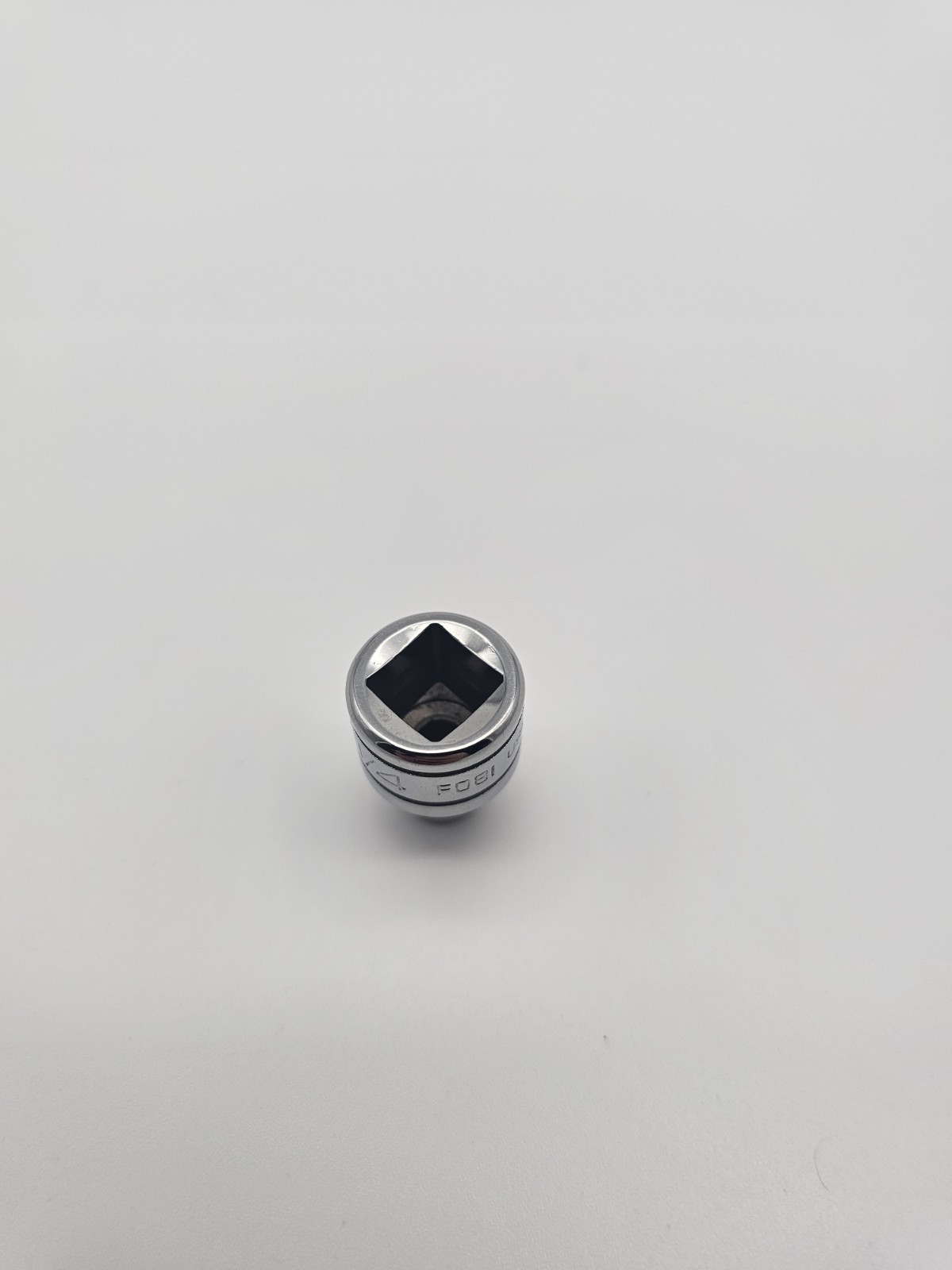 Snap On Tools 3/8″ Drive 1/4″ 6PT Shallow Chrome Socket F081 USA