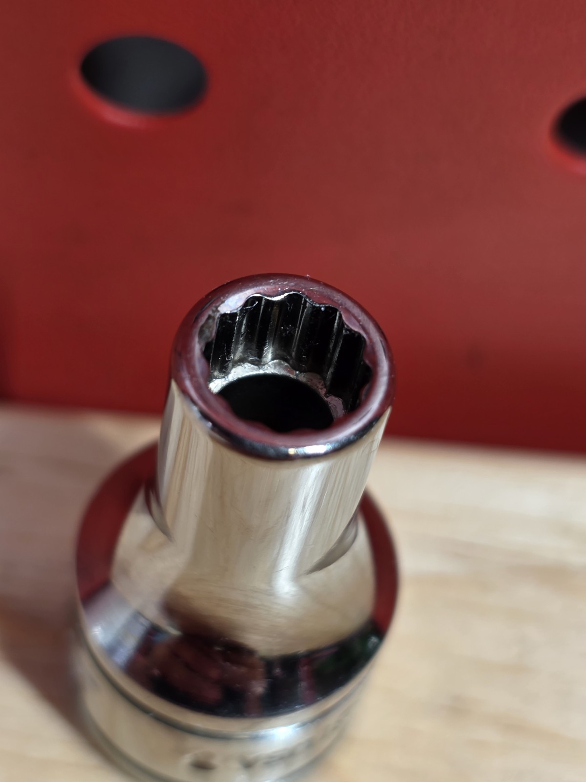 Snap-on Tools FDS081 1/4″ SAE 3/8″ Drive 12-Point Semi-Deep Chrome Socket NICE