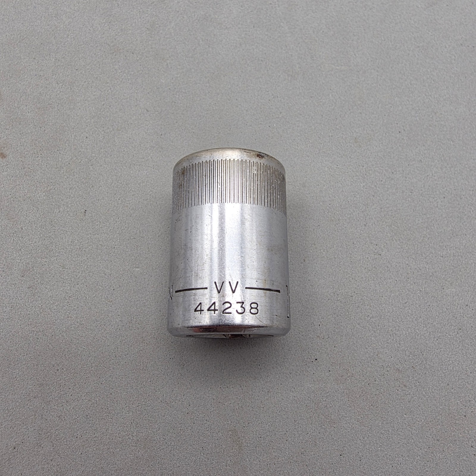Craftsman Tools 19mm 1/2″ Drive Metric 12 Point Socket – 44238 USA