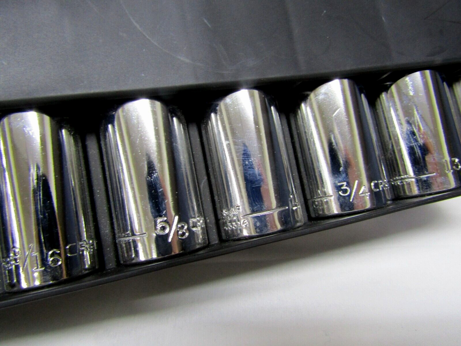 Craftsman 3/8″ 18pc Deep Socket Sets METRIC + SAE 34558 – SEALED