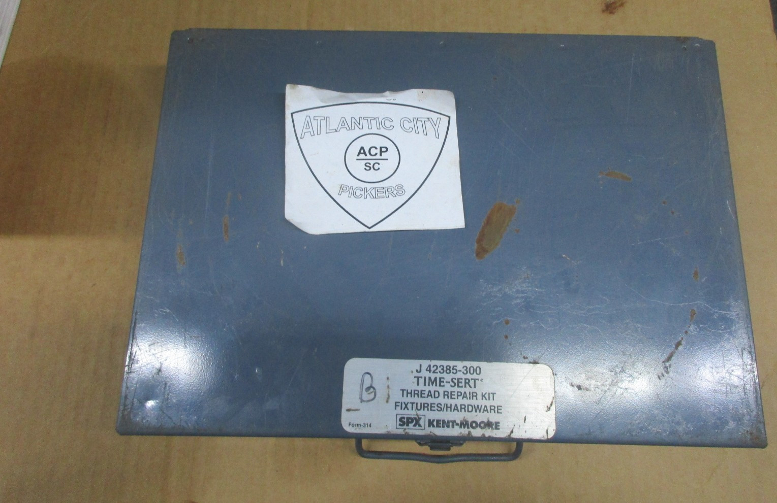 Kent Moore J-42385-300 Metal Case Only