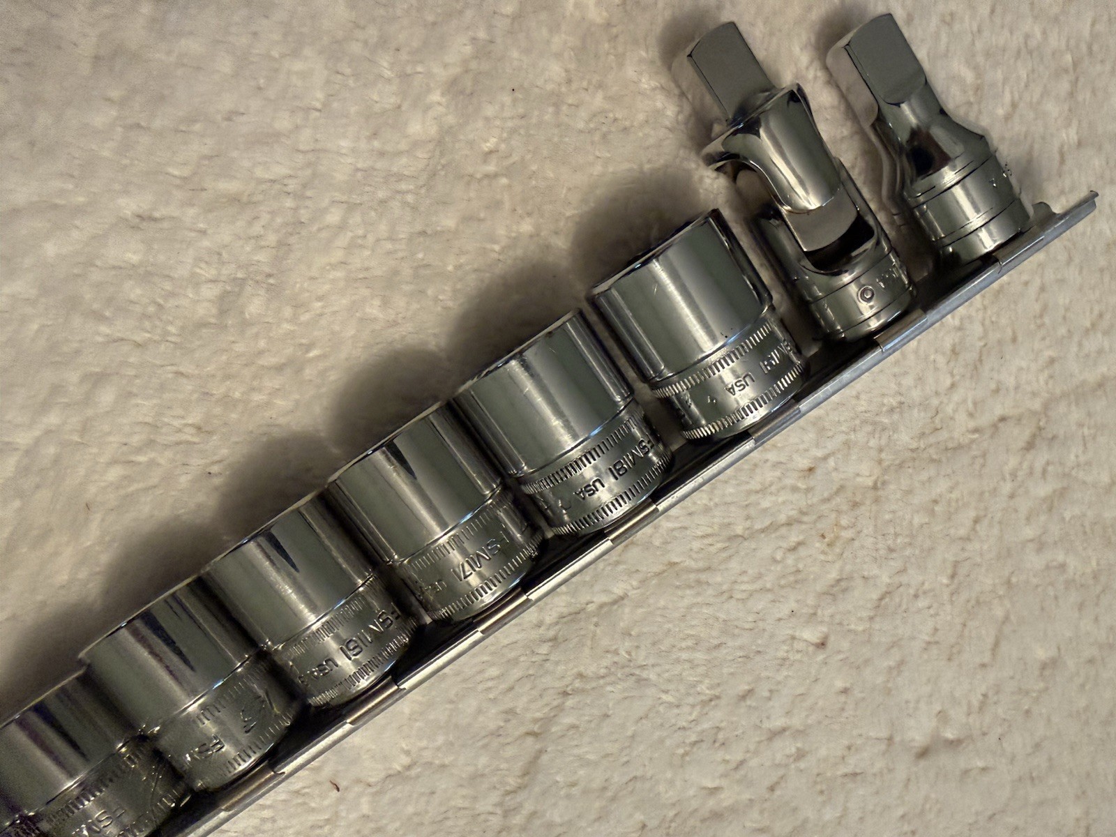 Snap-on Tools USA 3/8″ Drive Shallow Metric 6pt Socket Set 215FSMY + Bonus pcs