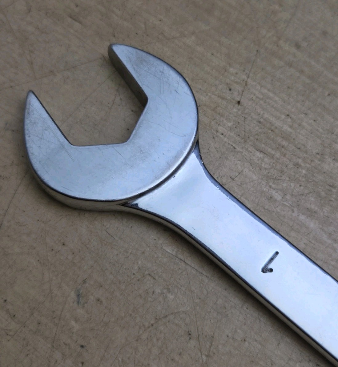 MAC Tools CW32 – 1″ Standard Handle 12Pt Chrome Combination Wrench Nice