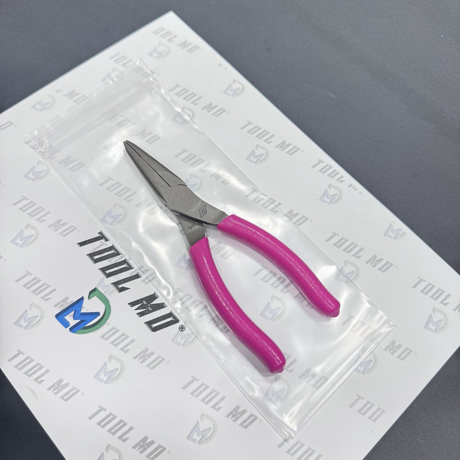 Snap-on Tools USA NEW 2025 ELECTRIC PINK 6″ Talon Grip Needle Nose Pliers 95ACF