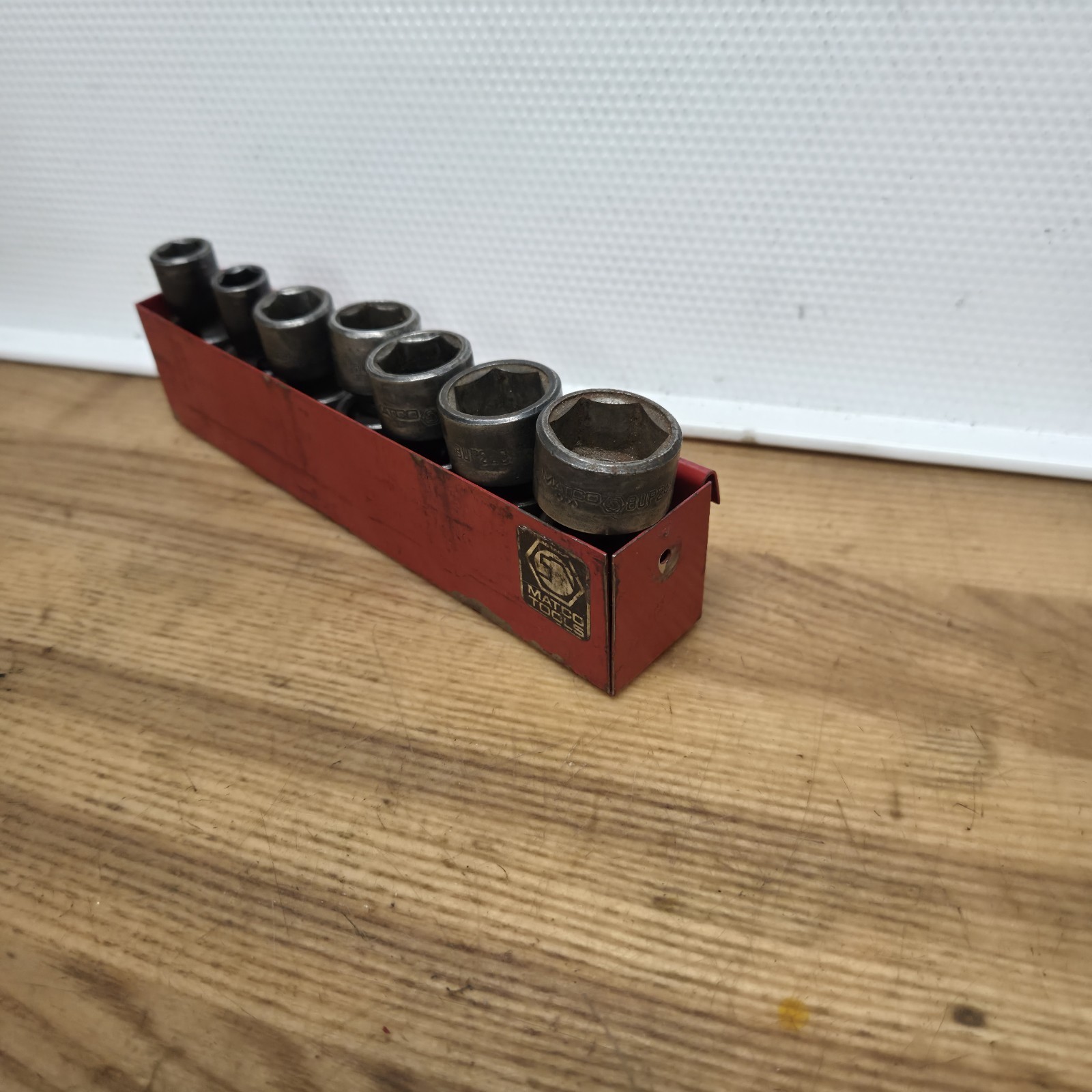 MATCO 3/8″ Drive 7pc 3/8″-3/4″ Impact Swivel Universal Socket Set w/Metal Tray