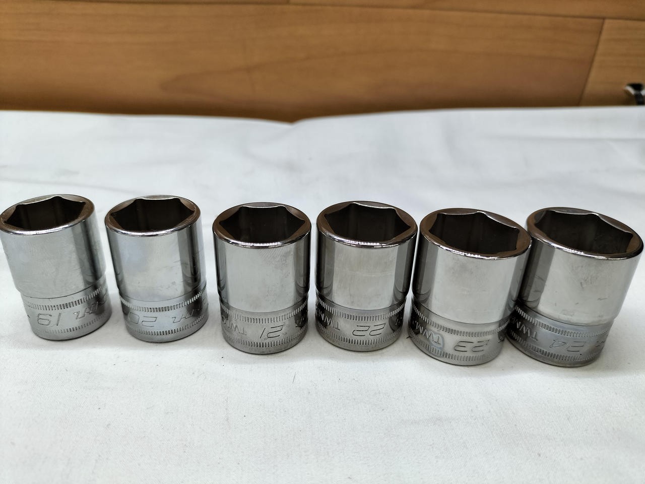 Snap-On 1/2-inch Socket Wrench Set 317AMMPC 17-Piece General-Purpose Service Set