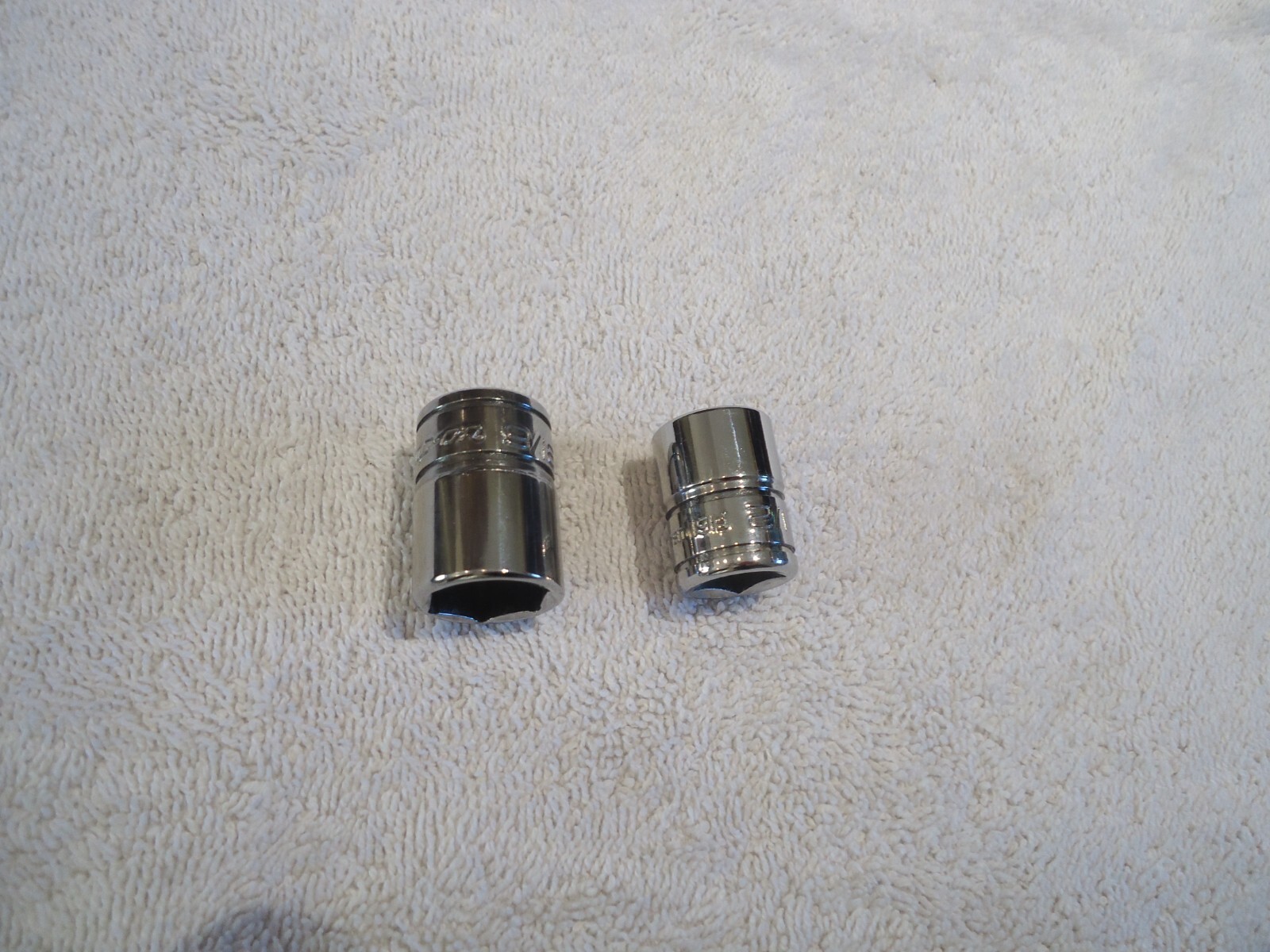 Snap On Tools3/8 DR 1/2 » 12POINT 9/16TH 6 POINT SHALLOW SOCKETS FS181 F161