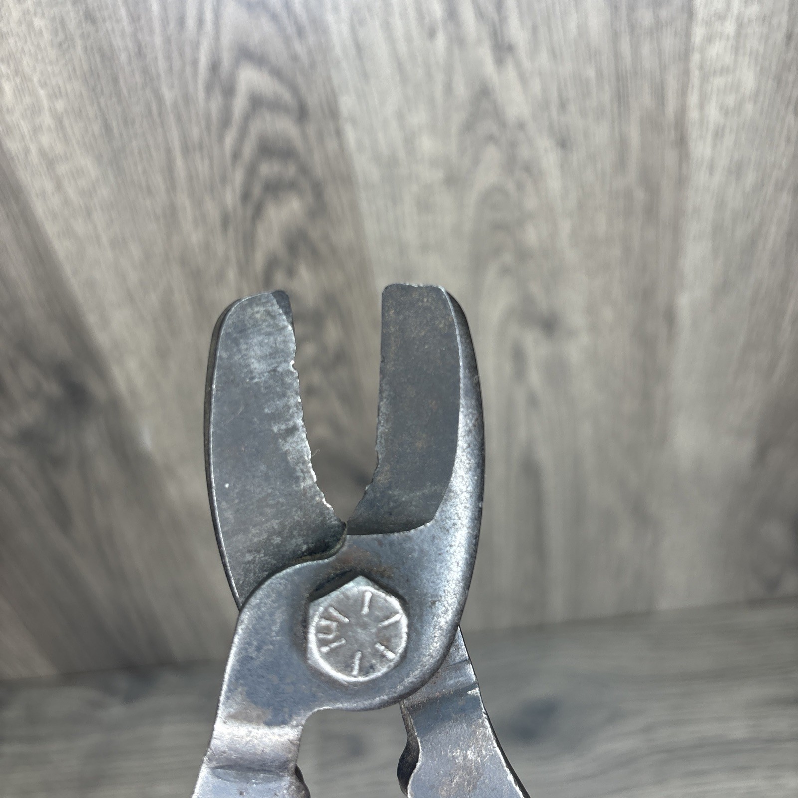 Blue Point PWC80A – 7-1/2″ Long Soft Grip Cable Cutter