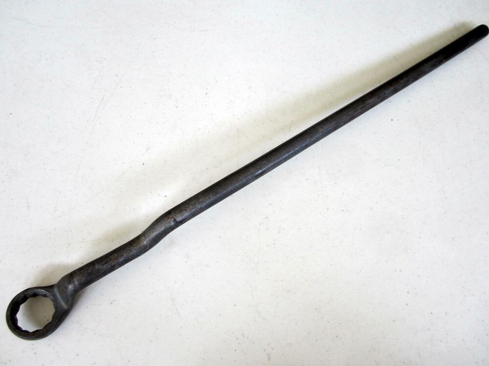 Vintage H-M Co. 1-1/4″ Box End Wrench SE-1262-3 X2330 Hinkley-Meyers Made in USA