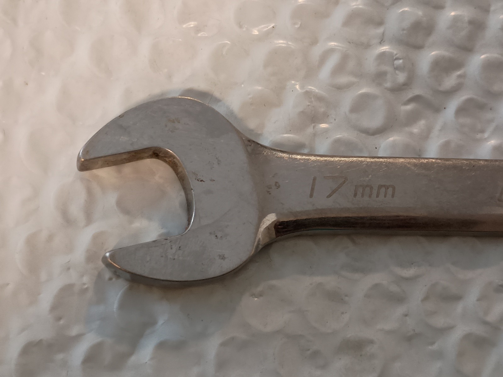 BLUE POINT TOOLS BOERM17, 17MM. RATCHETING COMBO WRENCH, 9″ L. 12PT *REVERSIBLE*