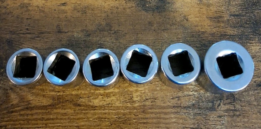 Craftsman 3/8″ Drive 12pt V Metric Sockets 9mm,11mm,12mm,13mm,14mm,17mm