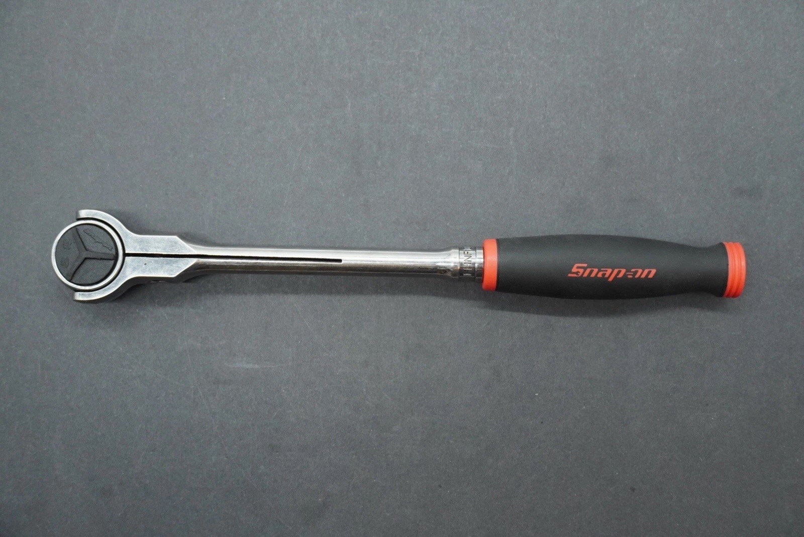 Snap On Ratchet 3/8” Drive Round Head Swivel Soft Grip Handle ( Red ) FHNF100