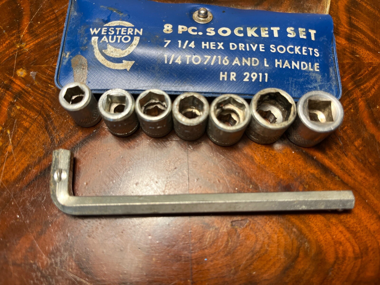 Vintage Western Auto 8 PC Socket Set 7 1/4 Hex Drive Sockets 1/4 To 7/16 HR2911