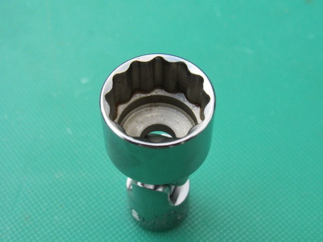 SNAP ON TMU181A 9/16″ 12 POINT 1/4″ DRIVE SAE UNIVERSAL SWIVEL SOCKET NEW LOGO