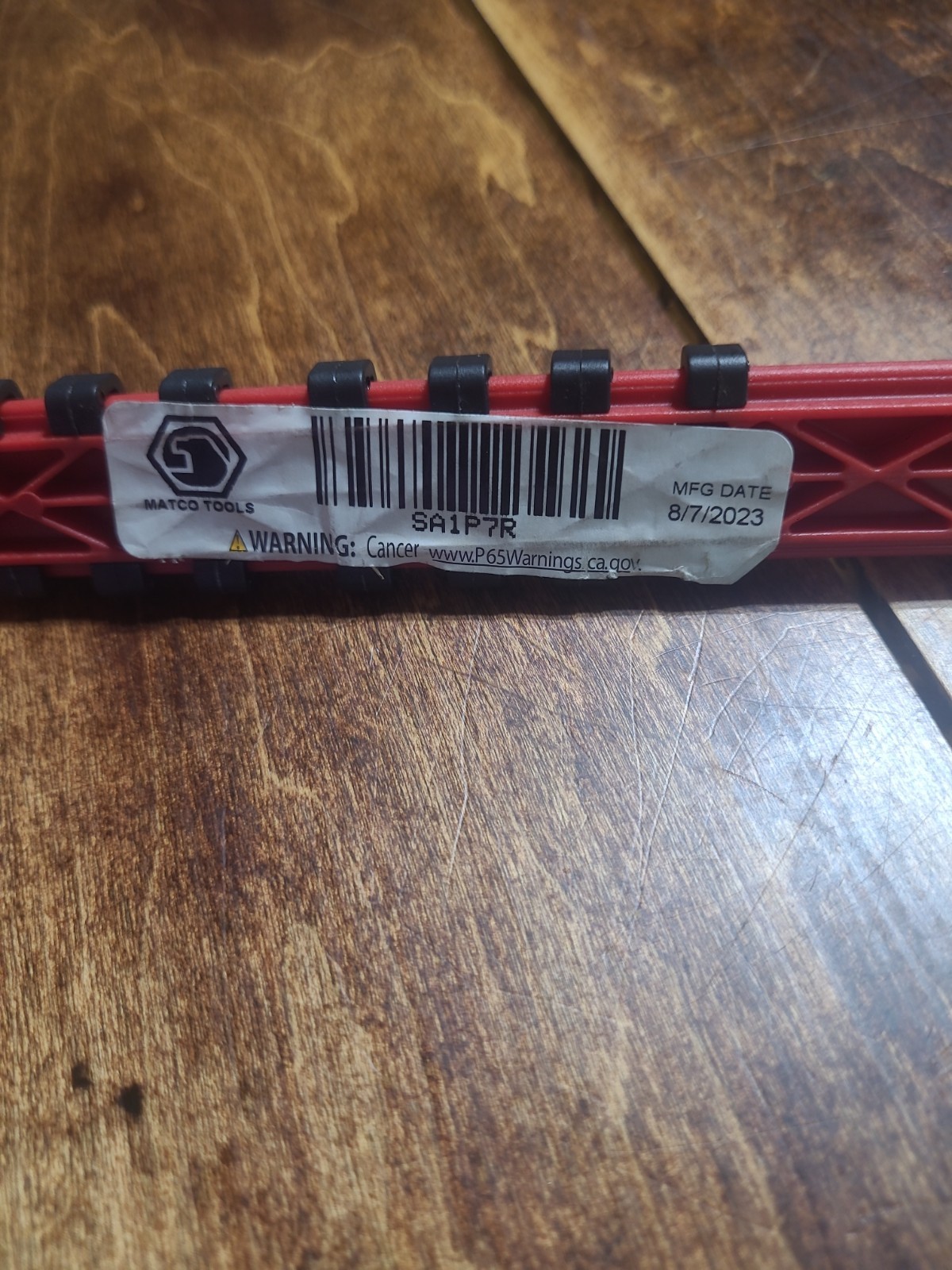 Matco Tools SA1P7R is a 7-piece, 1/4″ drive Phillips screwdriver bit socket set