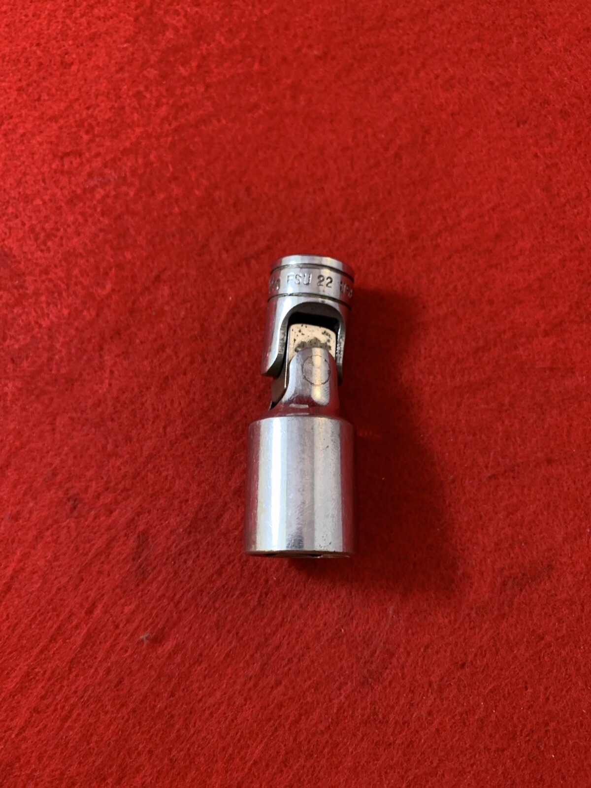 Snap On FSU22 3/8″ Drive 6pt 11/16″ Deep Chrome Swivel Socket (G5)