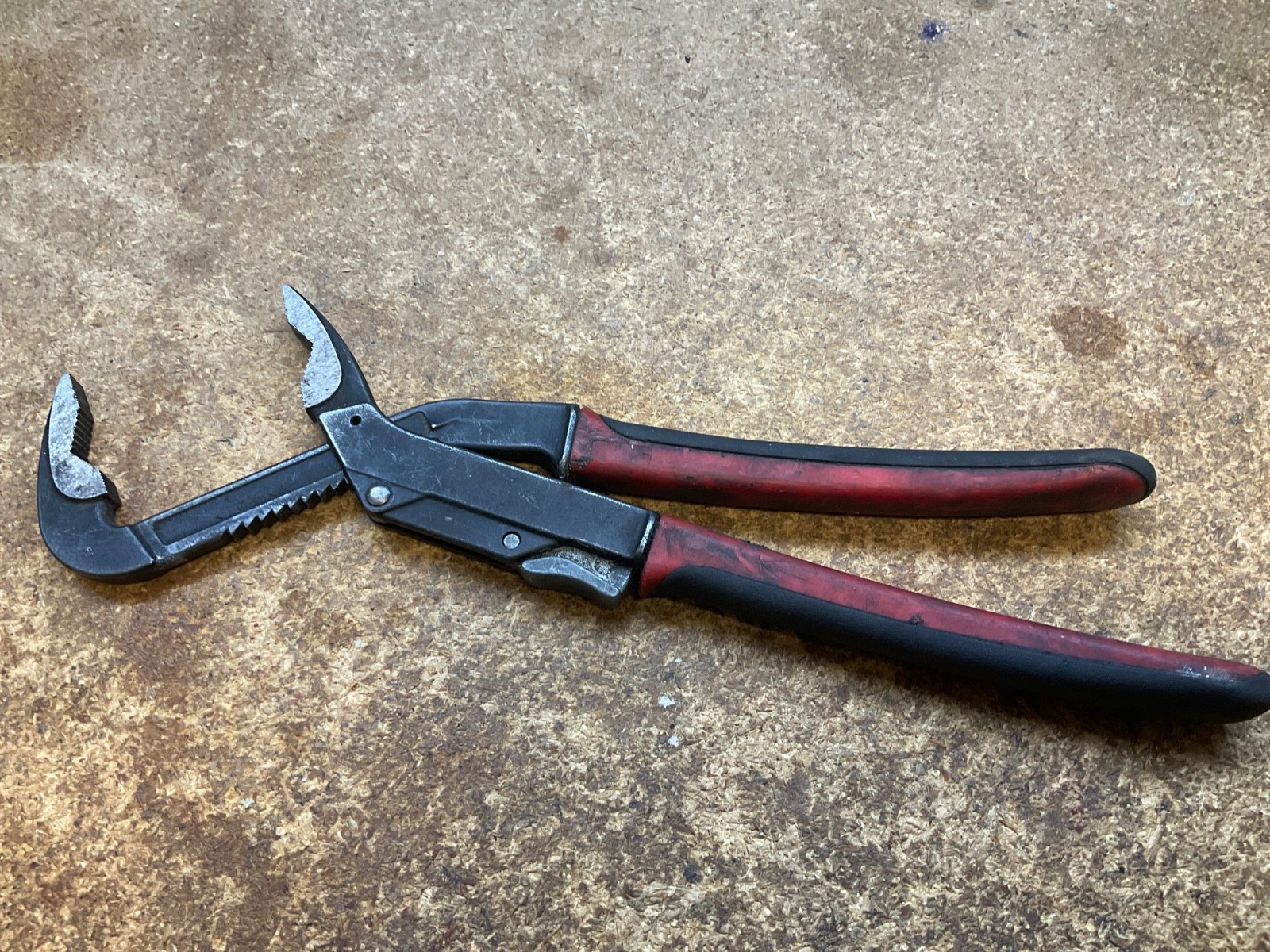 Blue-Point AP12 12″ Adjustable Joint Pliers