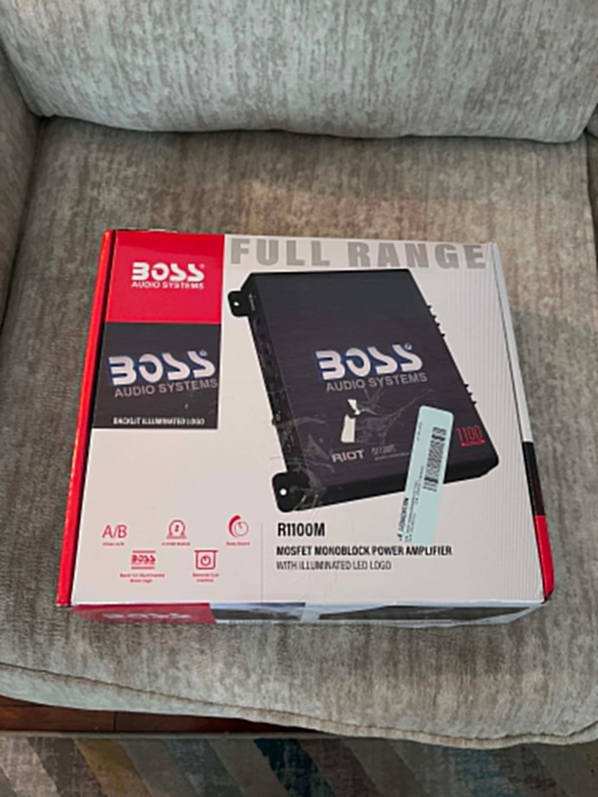 Boss R1100M Riot 1100 Watt Monoblock Class A/B 2-4 Ohm built in crossover