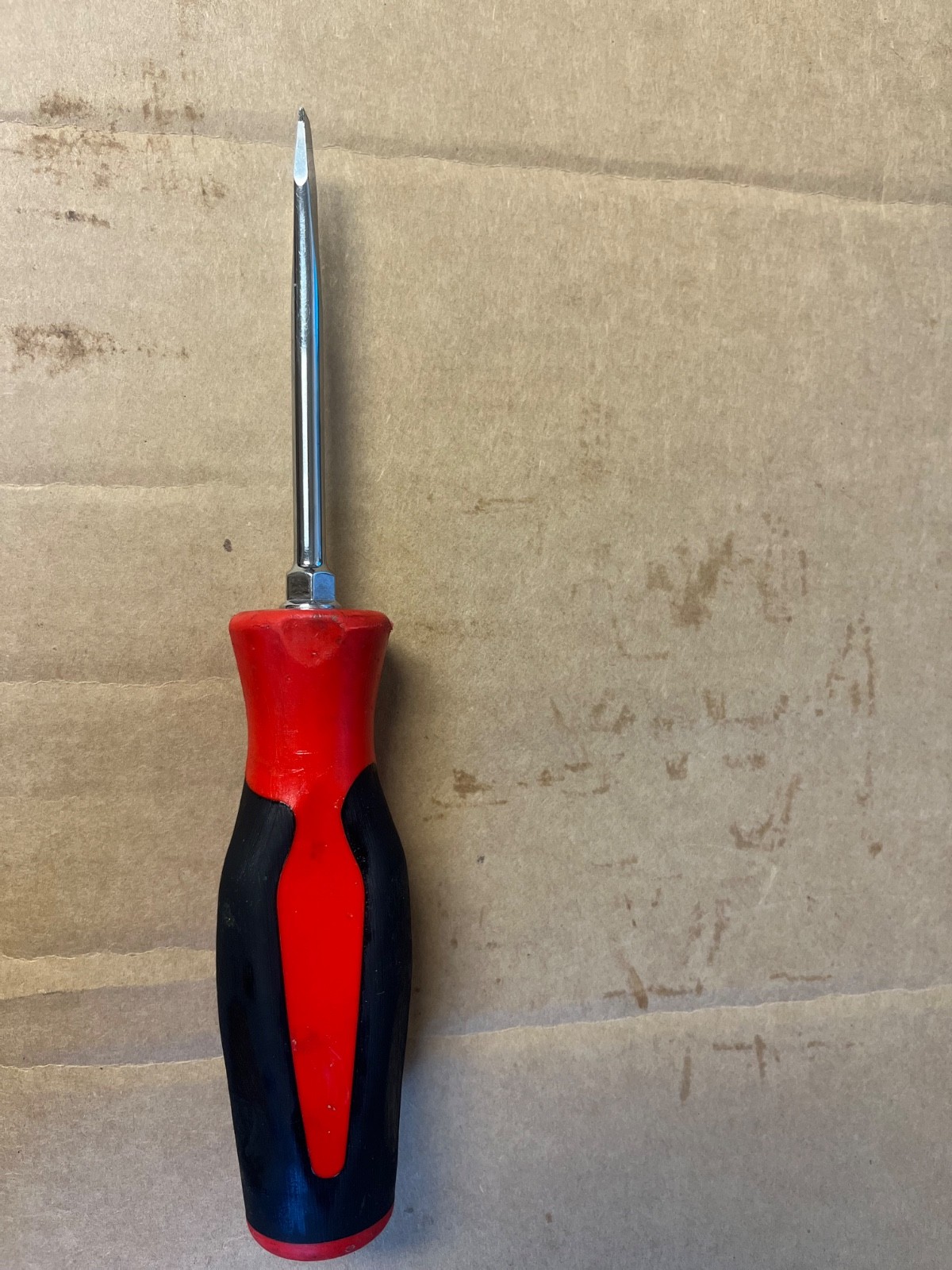 SNAP ON SGD4B – 9.75″ LONG FLAT BLADE COMFORT GRIP -RED/BLACK HANDLE-LOT#33