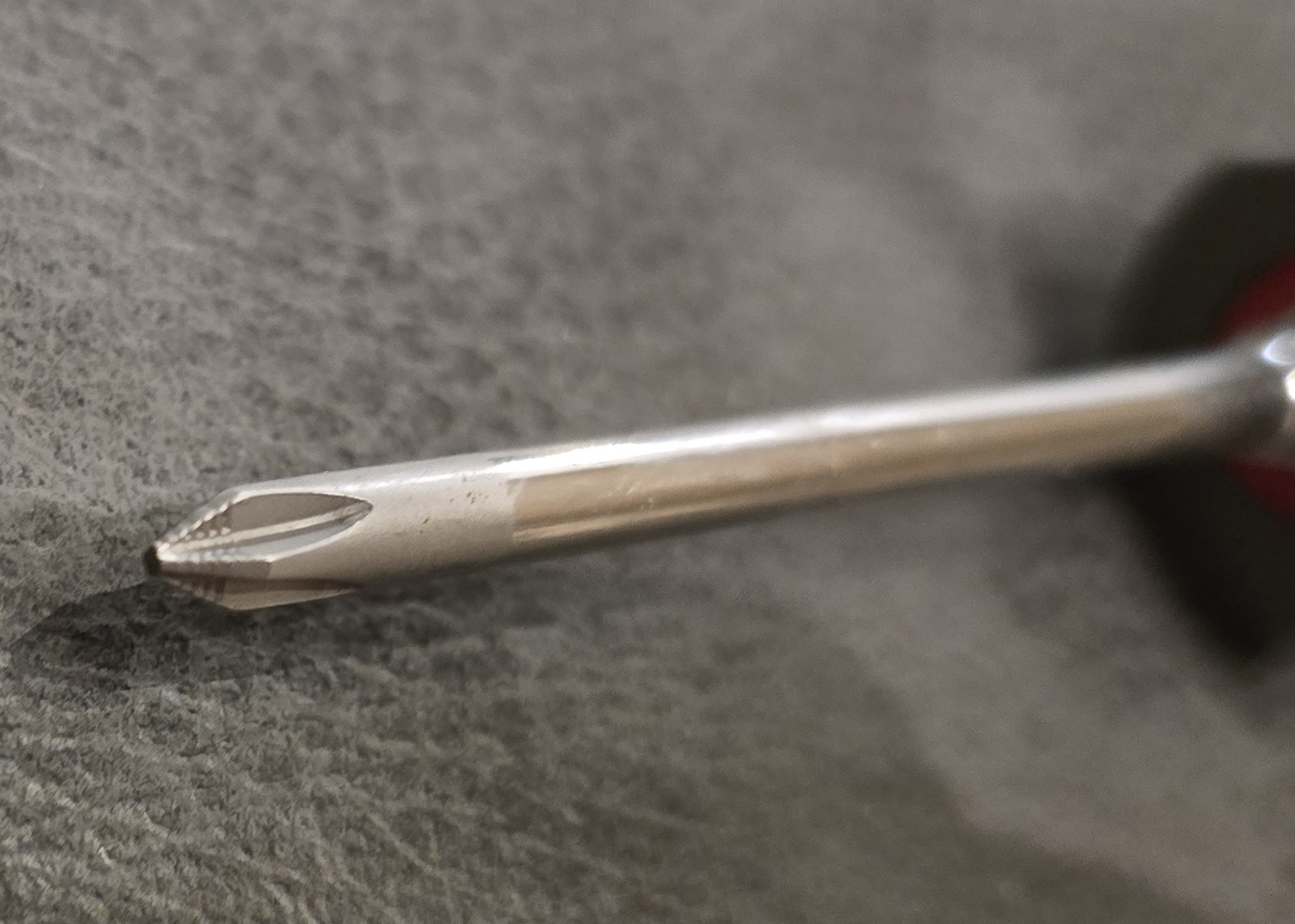 Snap-On #1 Phillips 100 anniversary Soft Grip Metal Grey Screwdriver SGDP31IRB