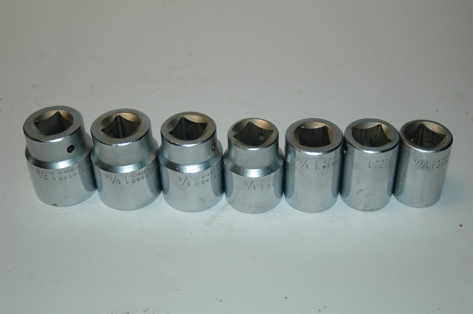 WRIGHT TOOL 19 PIECE 3/4″ DRIVE 12 POINT SOCKET BREAKER SET 15/16″-2″ WITH CASE