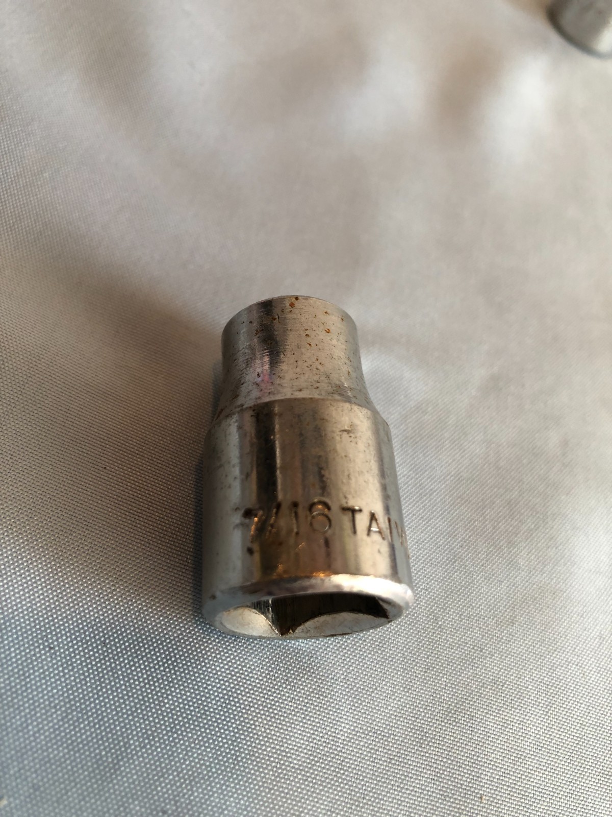 LOT of 6 Sockets – Various Sizes with some Duplicates – SEE PICS #F12