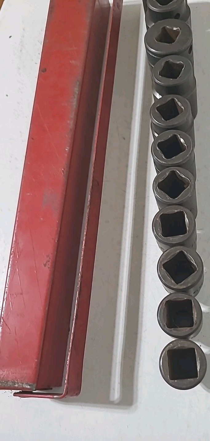 Mac Tools 1/2” Drive 6 point 11 Piece Shallow Impact Socket Set 3/8” – 1″ & Tray
